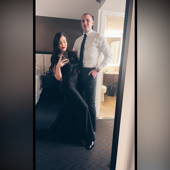 Black ball gown with rouched sides & an adjustable train - Picture 6 of 7